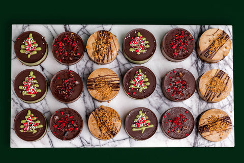 Mixed box of Christmas Cakes - 6 pieces
