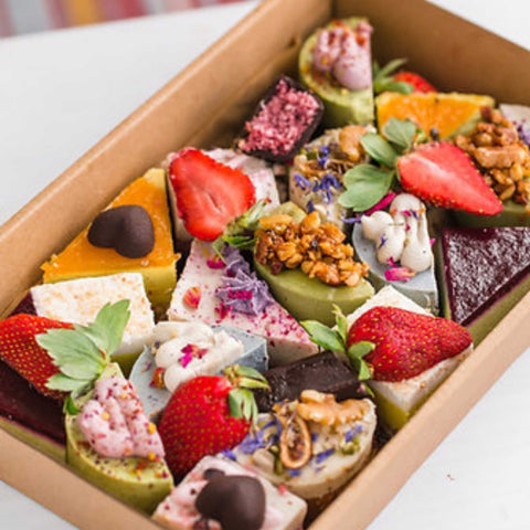 Fruity Style Platter: 20 pieces