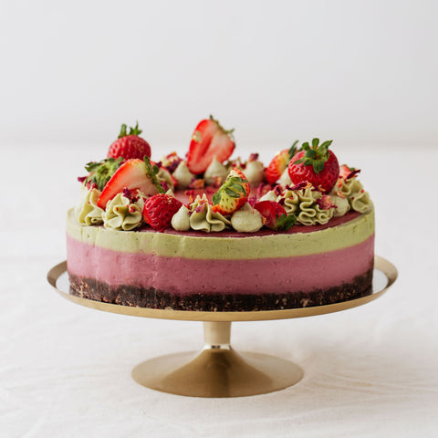 Strawberry & Matcha Christmas Cake - 21cm